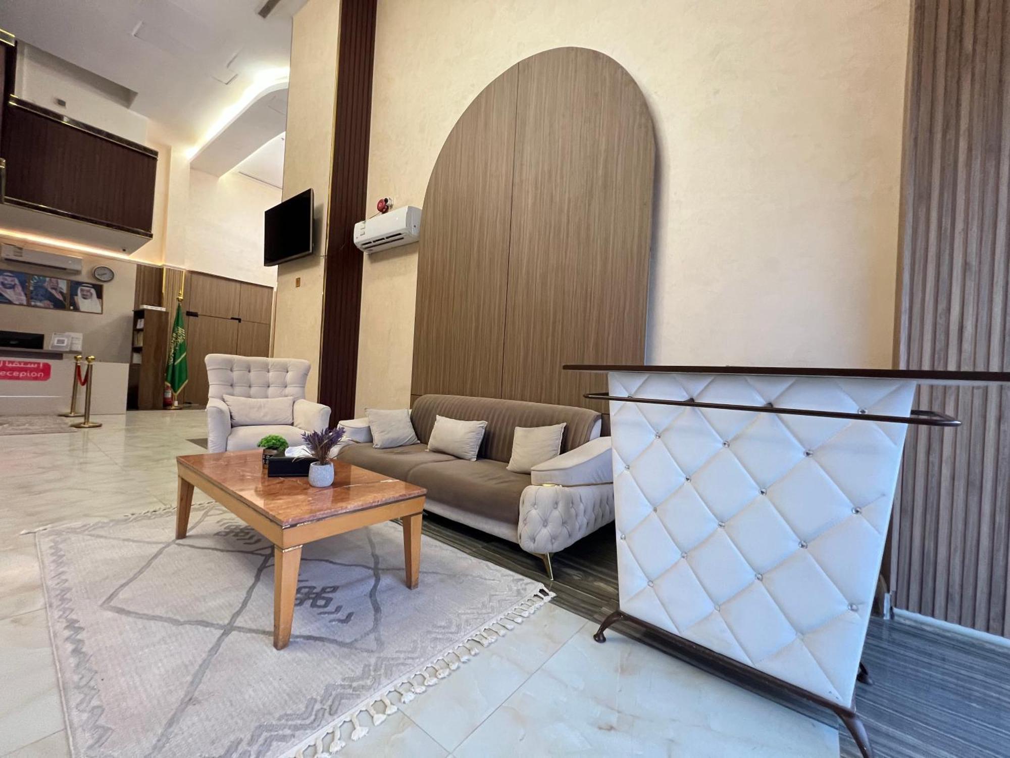 Rose Star Hotel